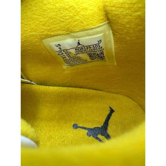 Air Jordan 4 Retro Wmns “Vivid Sulfur” size 9w - Picture 6 of 8